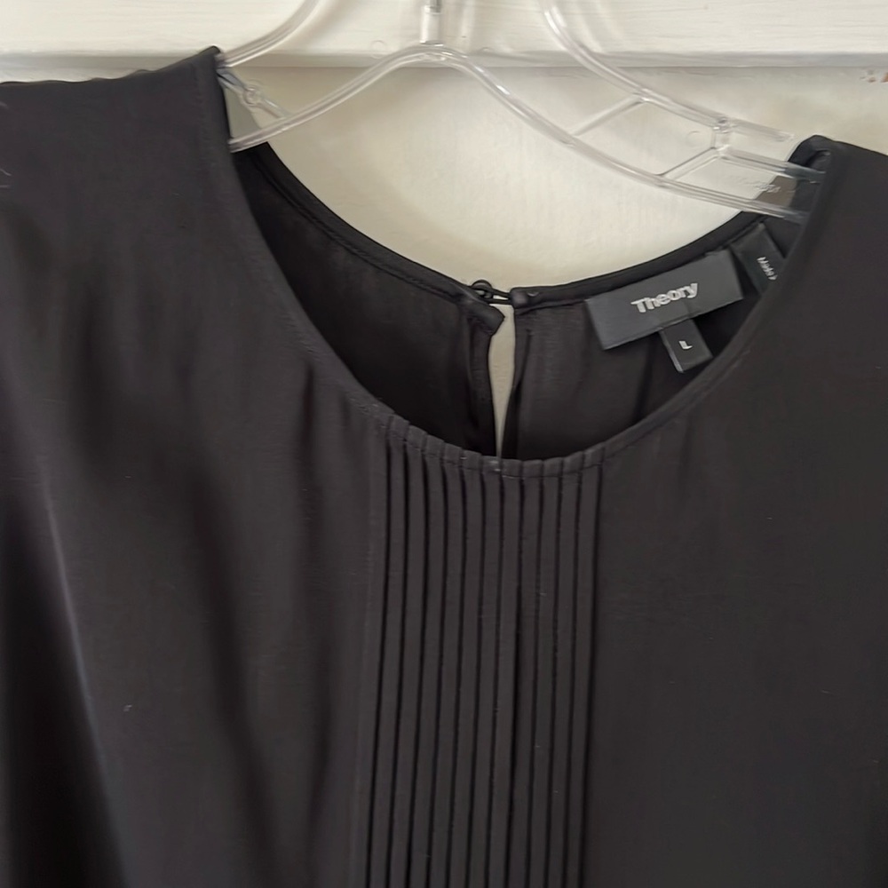 Theory black silk blouse good condition